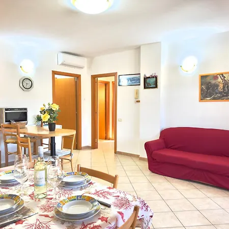 Viola House Holiday home